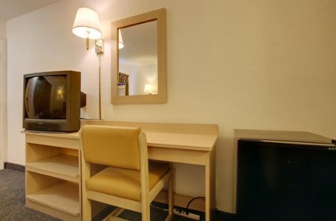 Americas Best Value Inn And Suites Carbondale Quarto foto